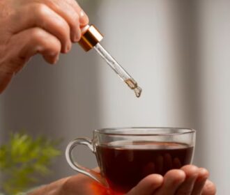 CBD y sueño: cómo puede ayudarte a dormir mejor y qué debes tener en cuenta